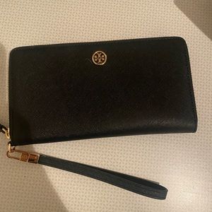 Tort Burch wristlet